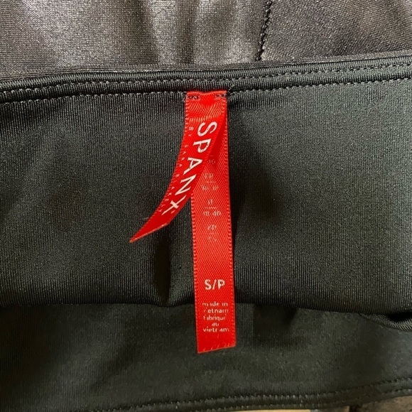 SPANX Faux Leather Moto Leggings Black Inseam 27 size Small 20136R - Picture 3 of 5